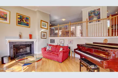 39 Royal Road, Freehold, NJ 07728 - Photo 11