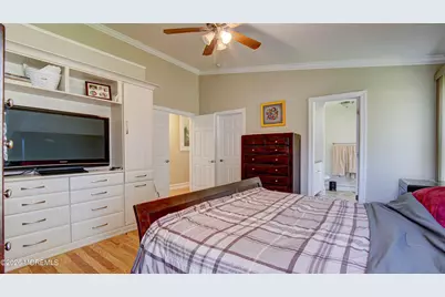39 Royal Road, Freehold, NJ 07728 - Photo 29