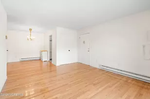 154 Cross Slope Ct, Manalapan Township, NJ 07726 - Photo 3