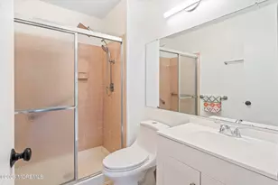 154 Cross Slope Ct, Manalapan Township, NJ 07726 - Photo 15
