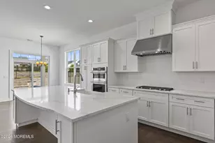 38 Sofia Dr, Manalapan Township, NJ 07726 - Photo 9