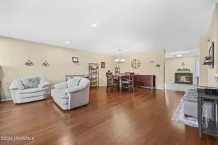103 Bedford Pl, Morganville, NJ 07751 - Photo 5