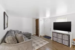 437 Atlantic St, Keyport, NJ 07735 - Photo 5