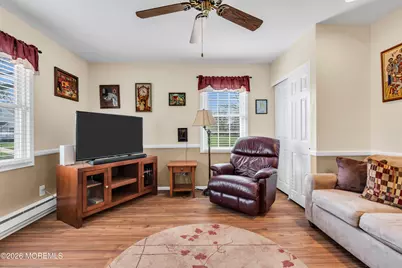 24 Calle De Elvira #F, Freehold, NJ 07728 - Photo 11