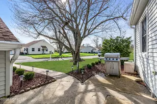 24 Calle De Elvira, Freehold, NJ 07728 - Photo 21