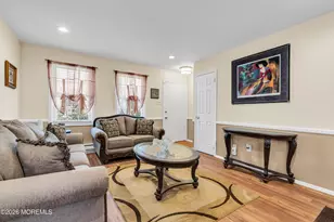 24 Calle De Elvira, Freehold, NJ 07728 - Photo 13