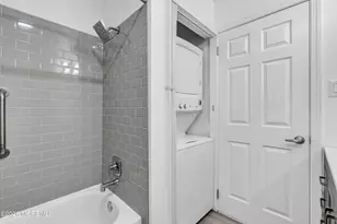 24 Calle De Elvira, Freehold, NJ 07728 - Photo 19