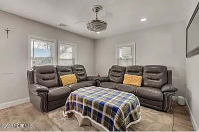 431 S Laurel Avenue, Hazlet Township, NJ 07734 - Photo 3