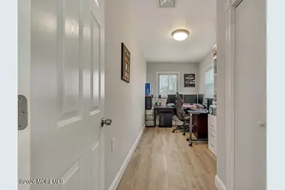 431 S Laurel Avenue, Hazlet Township, NJ 07734 - Photo 11