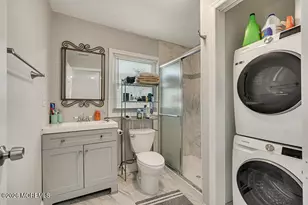 431 S Laurel Ave, Hazlet Township, NJ 07734 - Photo 5