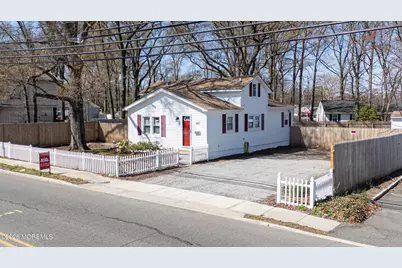 431 S Laurel Avenue, Hazlet Township, NJ 07734 - Photo 23
