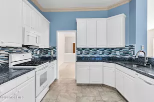 27 Greenfields Dr, Lakewood, NJ 08701 - Photo 13