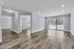 401 Hampton Ct, Manalapan Township, NJ 07726 - Photo 11