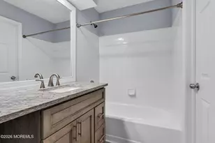 401 Hampton Ct, Manalapan Township, NJ 07726 - Photo 25