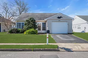 18 Leighton Ln, Manchester Township, NJ 08759 - Photo 5