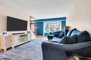 10 Honeysuckle Way, Howell Township, NJ 07731 - Photo 7