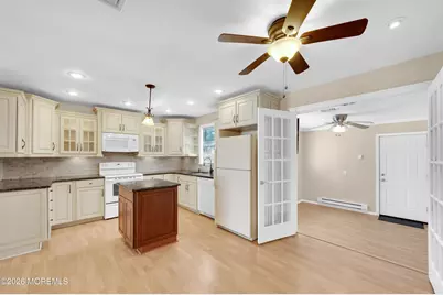 157 Rue De St Germaine #A, Freehold, NJ 07728 - Photo 11