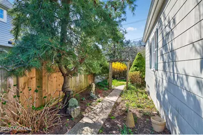 93 N Sunnycrest Drive, Little Silver, NJ 07739 - Photo 9