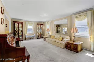 21 Applegate Rd, Freehold, NJ 07728 - Photo 7