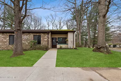 102 Arrowood Road #B, Manalapan Township, NJ 07726 - Photo 3