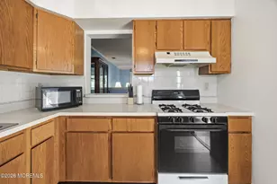 12 Interlaken Ct, Freehold, NJ 07728 - Photo 9