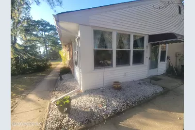 62 C Kennedy Drive, Whiting, NJ 08759 - Photo 3