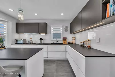 108 Murray Hill Terrace, Marlboro Township, NJ 07746 - Photo 9