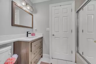 8 Kudyba Ct, Manalapan Township, NJ 07726 - Photo 23