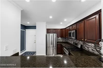 324 Promenade, Edgewater, NJ 07020 - Photo 13