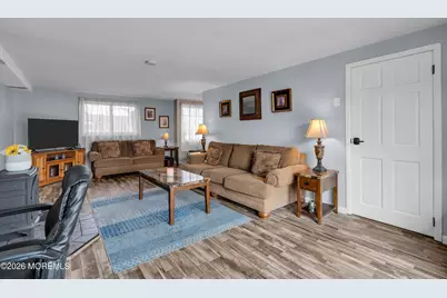 25 Gerald Terrace, Hazlet Township, NJ 07730 - Photo 9