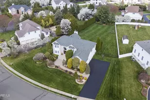 308 Flower Ln, Morganville, NJ 07751 - Photo 61