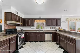 35 Trish Ct, Matawan, NJ 07747 - Photo 13