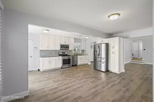 6 Rockwell Cir, Marlboro Township, NJ 07746 - Photo 5