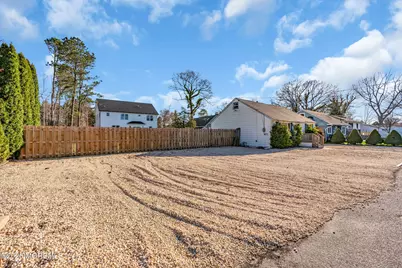421 Forrest Avenue, Lanoka Harbor, NJ 08734 - Photo 3