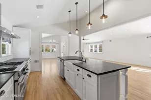 90 Birch Dr, Shrewsbury, NJ 07702 - Photo 7