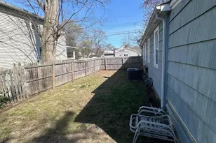 402 Maple Dr, Belford, NJ 07718 - Photo 15