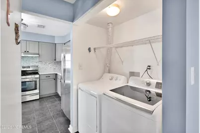 6 Stowe Court, Freehold, NJ 07728 - Photo 17