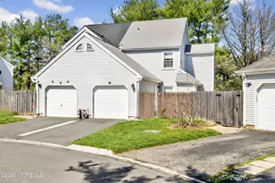 6 Stowe Ct, Freehold, NJ 07728 - Photo 1