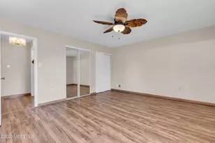 22 Farnworth Close, Freehold, NJ 07728 - Photo 25