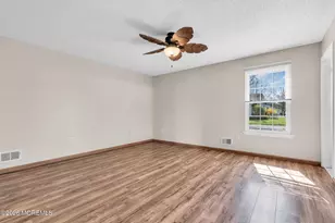 22 Farnworth Close, Freehold, NJ 07728 - Photo 23