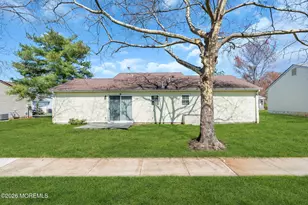 22 Farnworth Close, Freehold, NJ 07728 - Photo 33