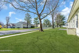 22 Farnworth Close, Freehold, NJ 07728 - Photo 37
