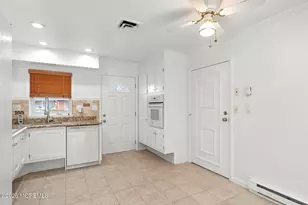 404A Picardy Ct, Lakewood, NJ 08701 - Photo 7