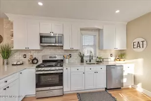 58 Locust Grove, Hazlet Township, NJ 07730 - Photo 9