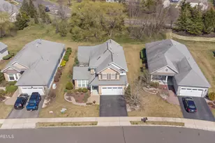 17 E Sagamore Dr, Farmingdale, NJ 07727 - Photo 31