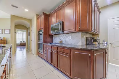 17 E Sagamore Drive, Farmingdale, NJ 07727 - Photo 9