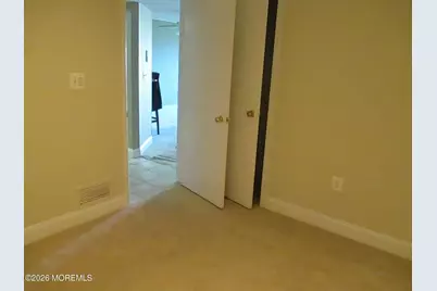 32 Center Avenue #14, Atlantic Highlands, NJ 07716 - Photo 11