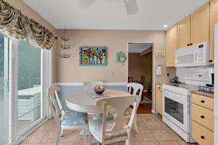 17 Devon Dr, Manalapan Township, NJ 07726 - Photo 17