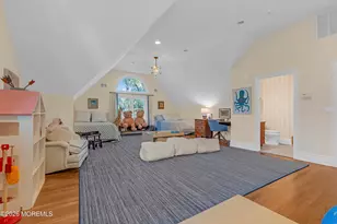 942 Navesink River Rd, Middletown, NJ 07760 - Photo 33