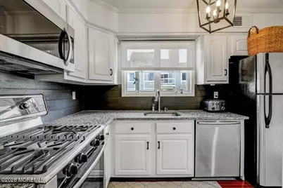 5 Chelsea Court, Sayreville, NJ 08859 - Photo 9